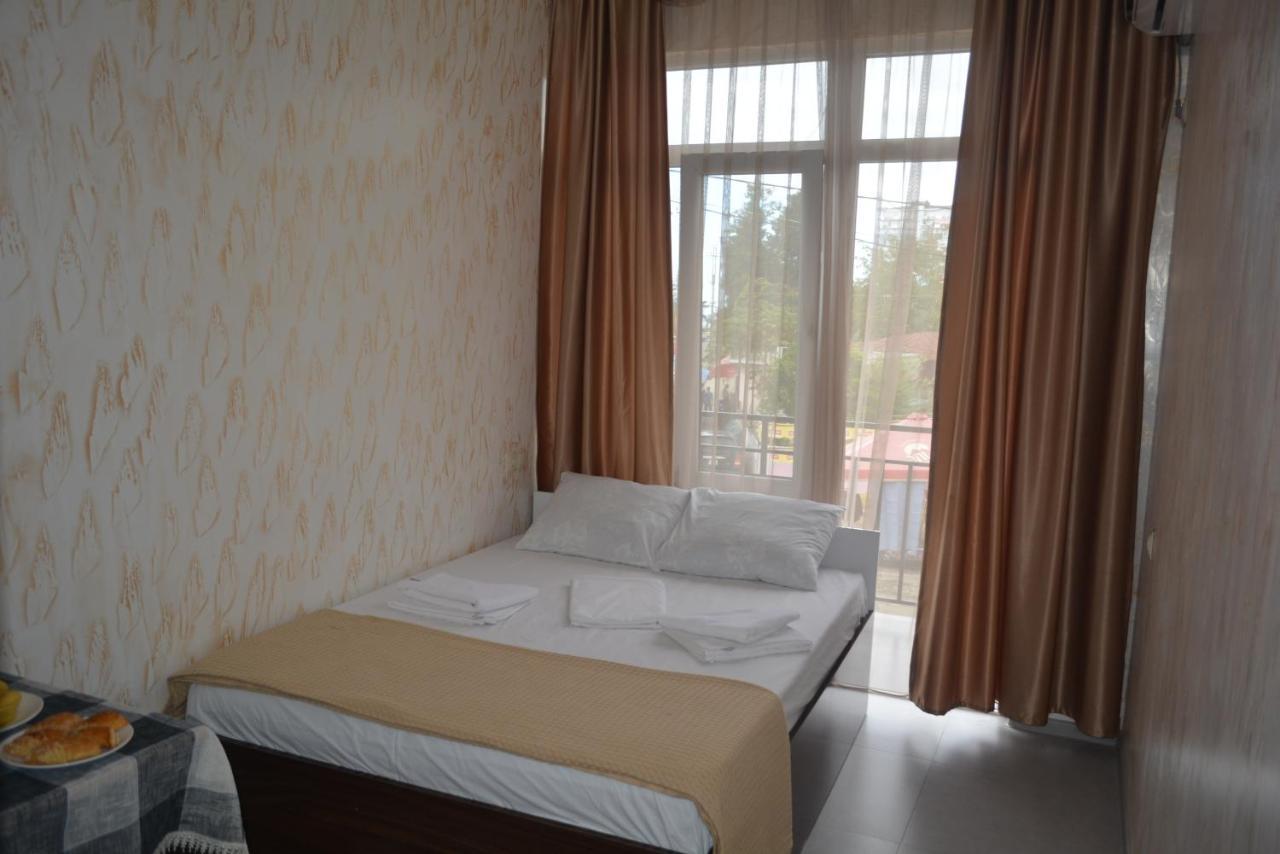 Hotel Niks Makhinjauri Exterior photo