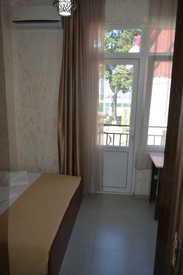 Hotel Niks Makhinjauri Exterior photo